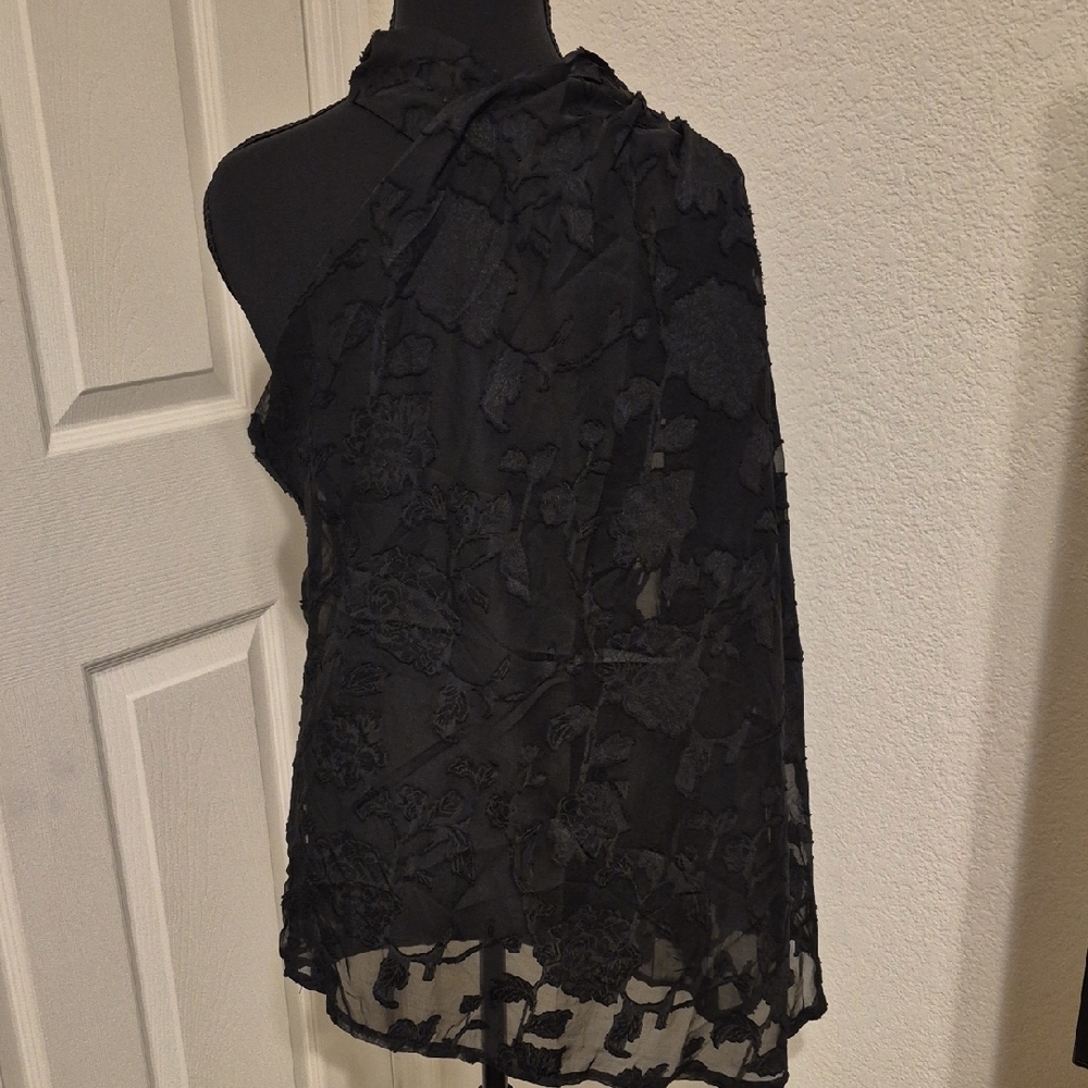 SHEIN Black Floral Lace Overlay One-Shoulder Blouse - Picture 3 of 5